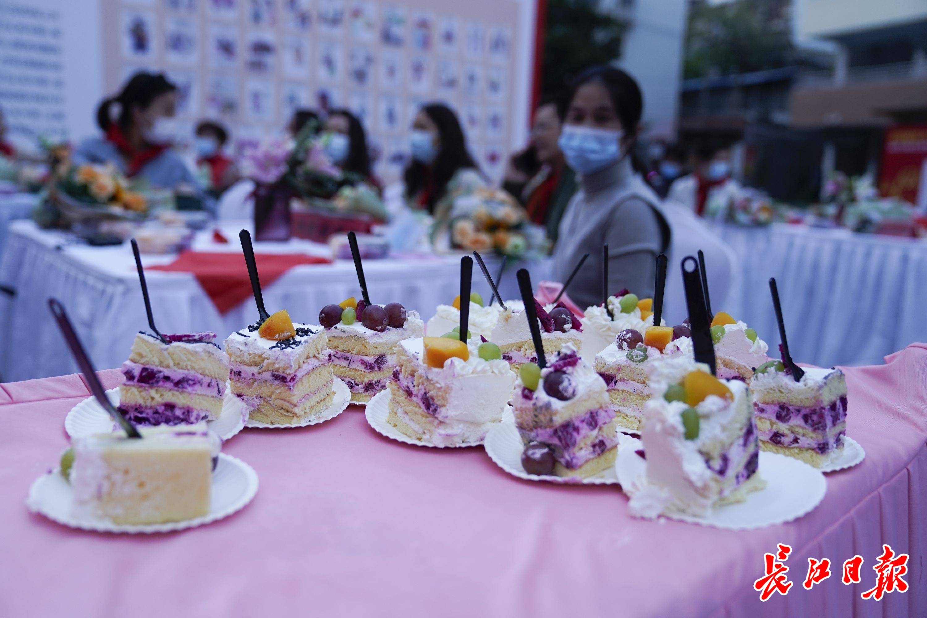 南宫NG·28(中国)官方网站用学到的劳动技能做了一桌拿手好菜孩子们给战疫英雄“